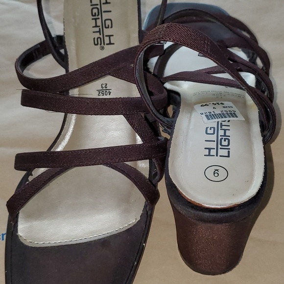 Highlights Brand Brown 3" Heel Sandals Size 9M - Picture 7 of 8